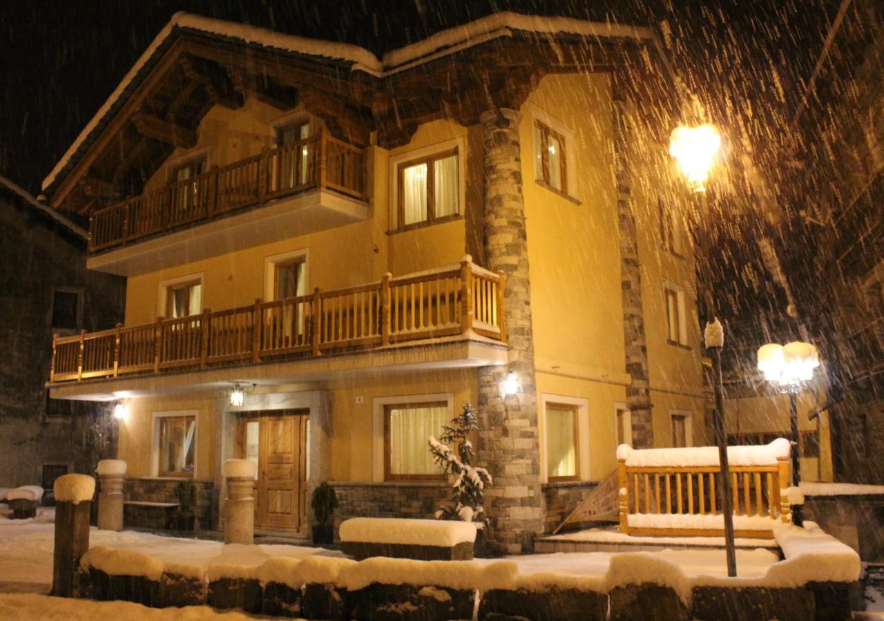 Villa Giuditta Residence Gaby Exterior photo